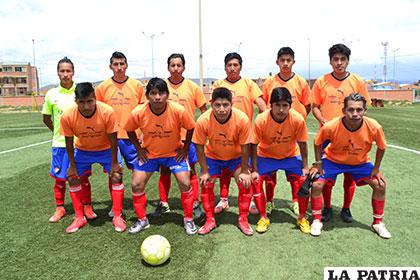 El plantel de Corque FC desde la gestión 2018 jugará en la categoría Primera 