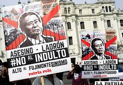 Miles de peruanos se movilizaron en rechazo al indulto de Fujimori