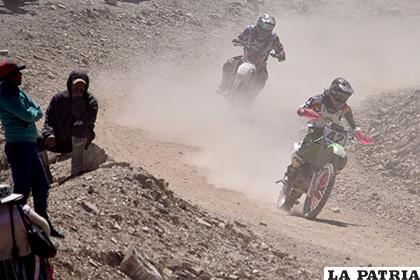 Toledo celebra su aniversario con el rugir de las motos /ARCHIVO LA PATRIA