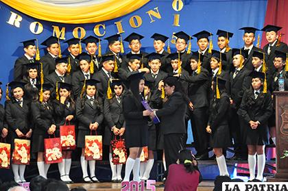 Según el Ministerio de Educación, en todo el territorio boliviano se graduarán 165.605 bachilleres /LA PATRIA/ARCHIVO