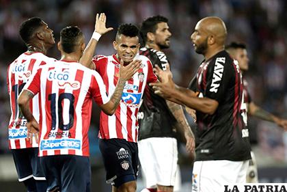 Junior reaccionó rápido y con gol de Yony González igualó el marcador /ole.com
