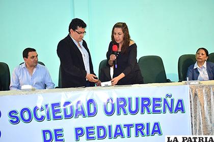 El equipo beneficiará a los neonatos orureños para su tamizaje auditivo /LA PATRIA/Reynaldo Bellota