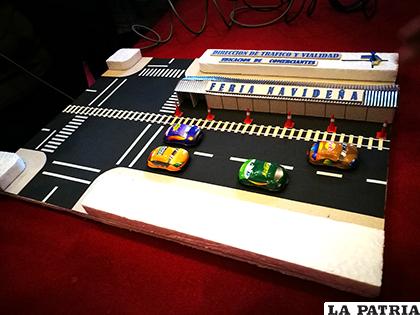 La maqueta que muestra la nueva disposición de puestos en la feria navideña/LA PATRIA