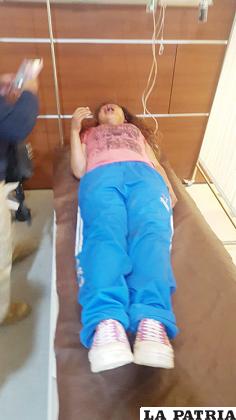 La víctima atendida en el Hospital Oruro-Corea / LA PATRIA