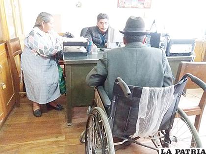 Beneficiarios pueden cobrar sus pagos de todo el año hasta el 20 de diciembre /foto de referencia