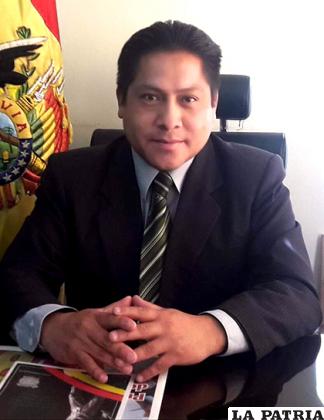 JAIME LUCERO (DIRECTOR DE COMUNICACI?N) Ocupó el mismo cargo durante los primeros dos meses de gestión de Hilaria Sejas, actualmente, el comunicador social fue designado nuevamente en este espacio laboral en reemplazo de Marcio Ortiz que renunció el pasado 10 de diciembre
