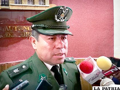 La nueva autoridad de Tráfico y Vialidad, sargento Hernán Alarcón /LA PATRIA