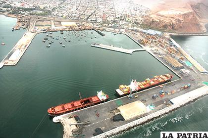 Vista de la Terminal del Puerto de Arica /TPA