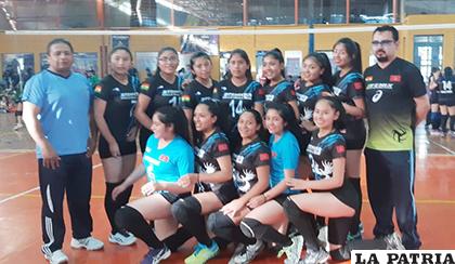 El club Gutper en damas forma parte del torneo navideño /cortesía Ricardo Gutiérrez
