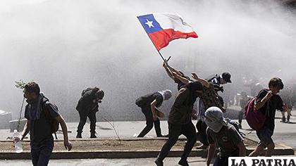Las movilizaciones sobrepasan los 50 días en Chile /albertonews.com