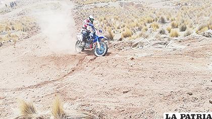 Buena cantidad de corredores en la competencia de Vilacollo 
/cortesía Ramiro Collarana
