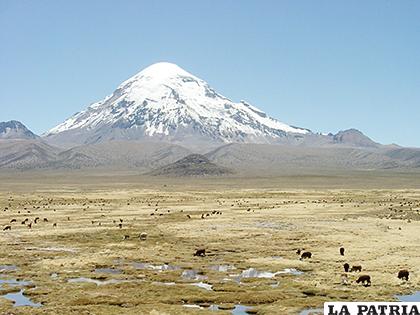 En la zona occidental de Bolivia se encuentran los volcanes más altos de Sudamérica
