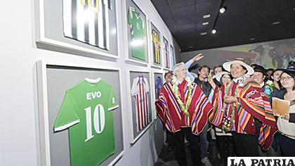 En Orinoca, se construyó un museo en el que se exhiben hasta las camisetas de fútbol de Evo Morales /ABI
