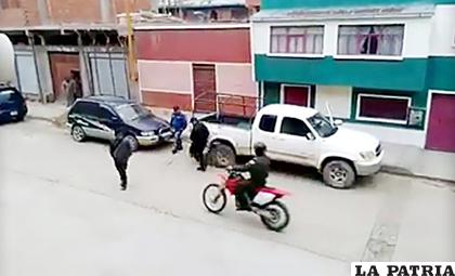 El atraco donde resultó herido el policía / LA PATRIA
