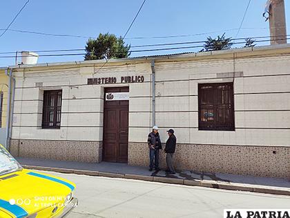 El edificio que más parecía una casa, de la Junín y Camacho /LA PATRIA
