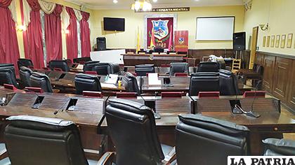 El Tribunal Electoral de Oruro recién pudo elegir a sus ternas correspondientes /LA PATRIA
