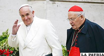 Papa Francisco junto al cardenal decano Angelo Sodano /peru21.pe