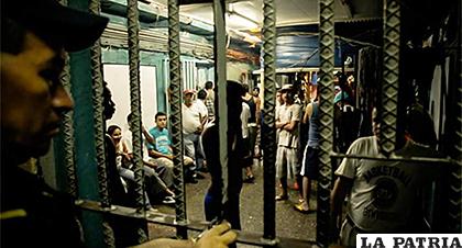 Crisis en las cárceles de Honduras, arrojó la muerte de 18 presos /wp.com