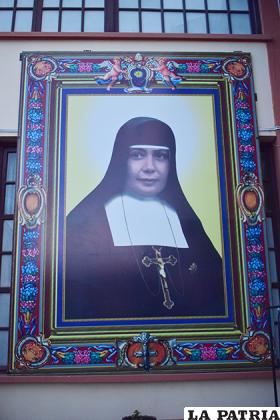 Otro retrato de la religiosa
