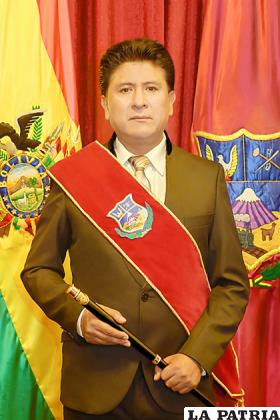 SA?L AGUILAR
