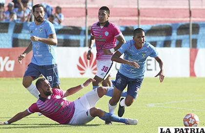 El partido entre Blooming y Aurora fue muy bien disputado /APG