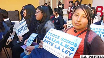 La meta es reducir al mínimo los actos de discriminación y racismo en Bolivia
/PÁGINA SIETE