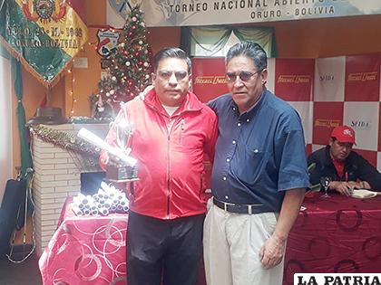 Rodrigo Valdivia (izq) ganador del ranking 2019
/Marcelo Abascal /LA PATRIA