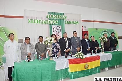 Autoridades y funcionarios de la CNS durante el acto/LA PATRIA