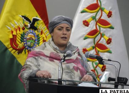 María Nela Prada, ministra de la Presidencia, en conferencia de prensa /ABI