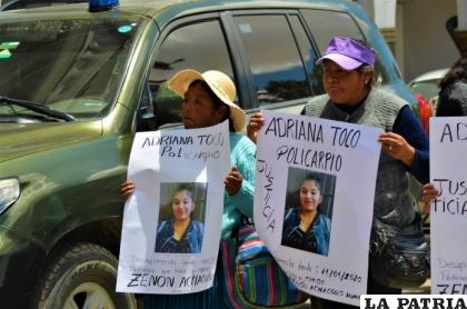 Familiares piden por la aparición del cuerpo de Adriana Toco /archivo lA PATRIA