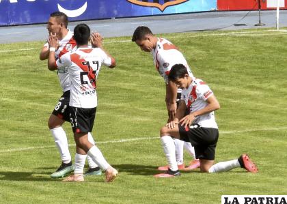 Celebran los de Nacional Potosí, una sufrida victoria ante San José /APG