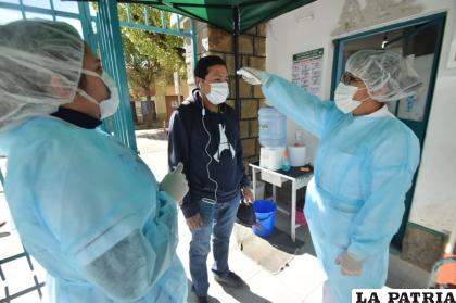 El control de temperatura en los centros médicos e incluso los comerciales