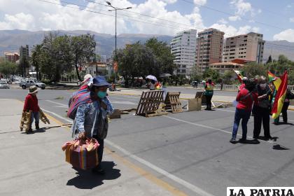 Calles bloqueadas en Cochabamba pidiendo la anulación de las elecciones