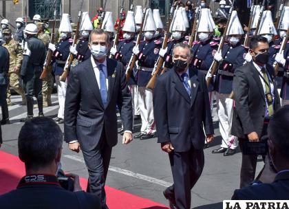La ceremonia se engalanó con la presencia del rey Felipe VI de España