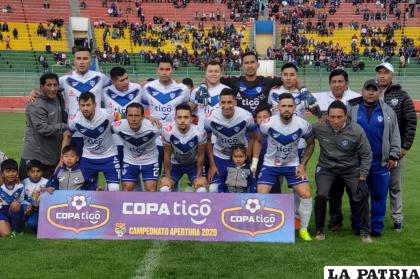 Pero a la hinchada “santa” al margen de la salida de algunos jugadores, le dolió más la partida de Elías Escobar, el popular “caimán”