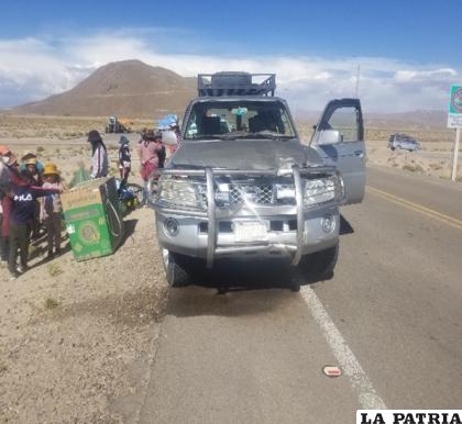 Por causas que se investigan, el chofer de este vehículo colisionó contra el motociclista /LA PATRIA