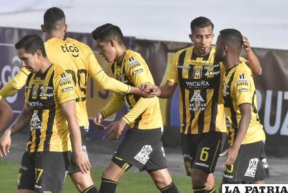 El ganador del clásico paceño tendrá mayor chance de lograr el título /APG