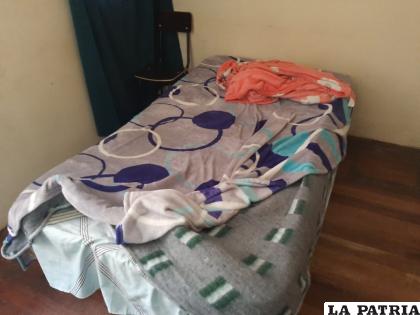 Llamó la atención que en los cuartos solo había una cama y una silla /LA PATRIA