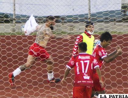 Real Tomayapo pudo revertir el marcador e igualar la llave y ganar en los penales para ser finalista /APG
