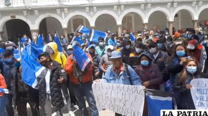 La candidata fue proclamada por una gran cantidad de militantes del partido azul 
/LA PATRIA