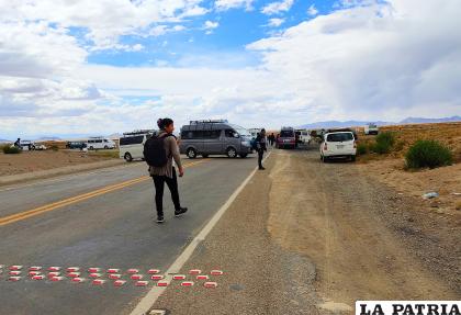 Las carreteras también estuvieron bloqueadas /LA PATRIA