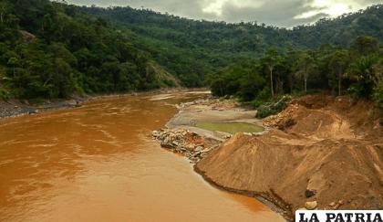 Paisaje alterado por la minería en el norte paceño /GADLP