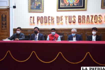Presentación oficial de la competencia nacional de ráquetbol /LA PATRIA