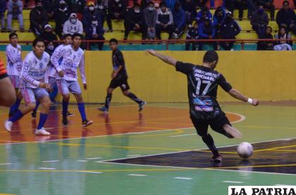 El empate perjudica más a Singapur, Morales aún tiene chances de clasificar /LA PATRIA