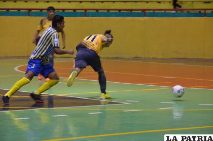 Independiente Pontejo tropezó nuevamente sobre el final del partido /LA PATRIA
