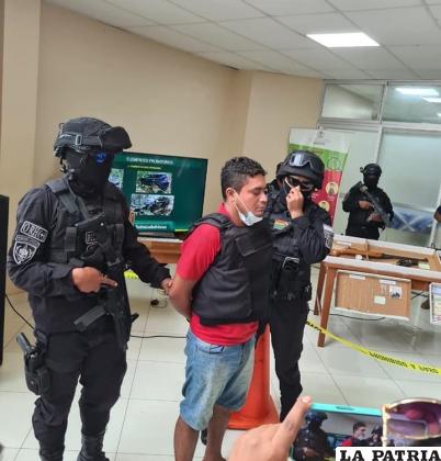 El sindicado fue presentado ante la prensa /Policía