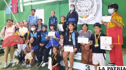 Delegación orureña en el nacional que se realizó en Santa Cruz /Cintya Flores
