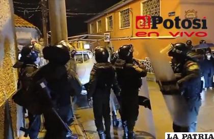 La movilización de la Policía en Potosí /CAPTURA EL POTOSÍ