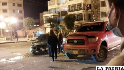 La colisión ocurrió en la calle Villarroel y Pagador /Radio Fides Oruro
