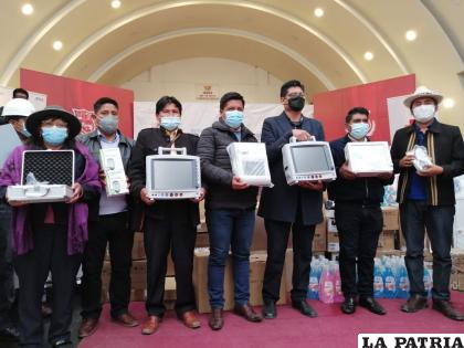 Equipamiento para fortalecer los centros de salud /LA PATRIA